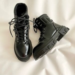 Women's Black Leather Chunky Lug Sole Combat Boot